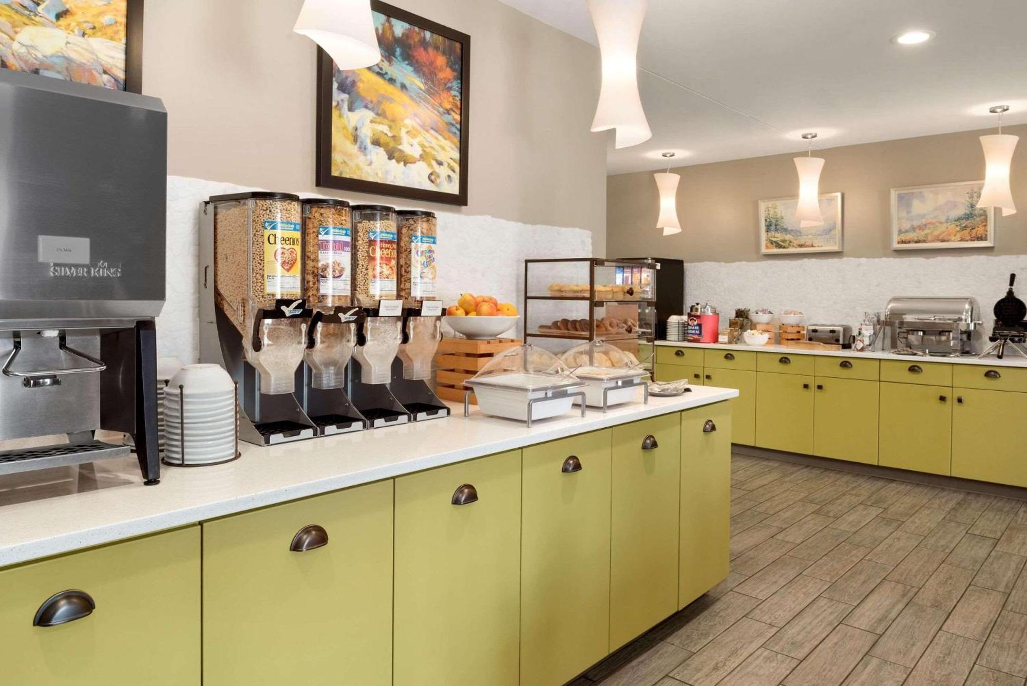 Country Inn & Suites By Radisson, Duluth North, Mn Buitenkant foto