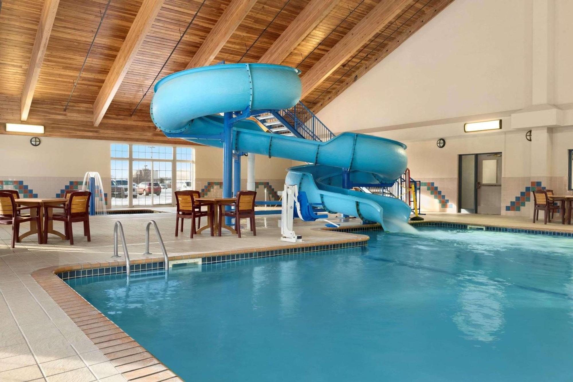 Country Inn & Suites By Radisson, Duluth North, Mn Buitenkant foto